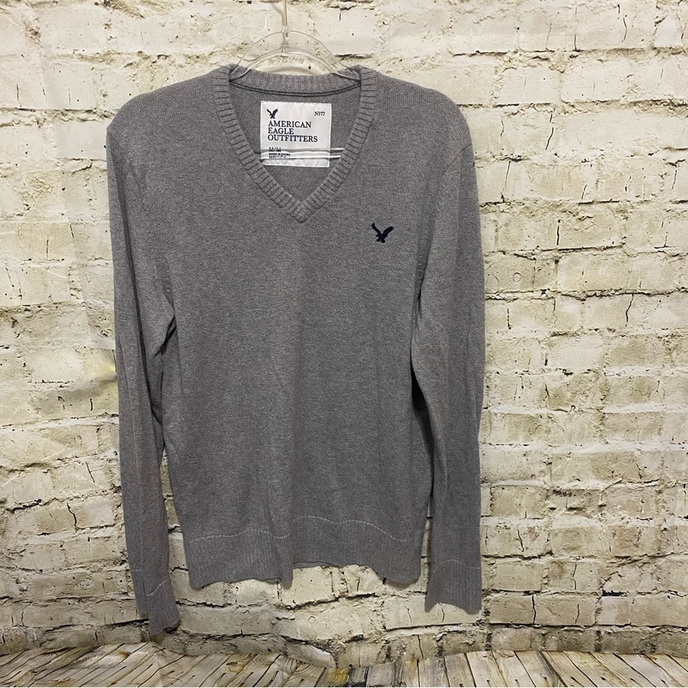 American Eagle Gray Cotton V Neck Pullover Sweater